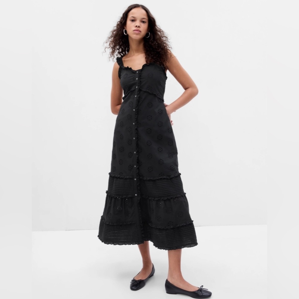 NWT Gap Eyelet Dress